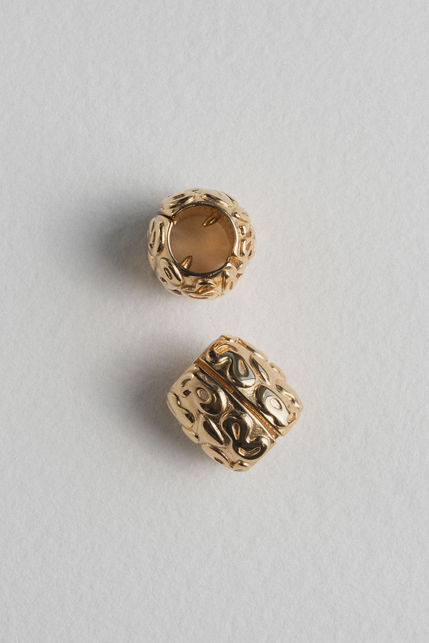 SINCERE GOLDEN CLASP CHARM
