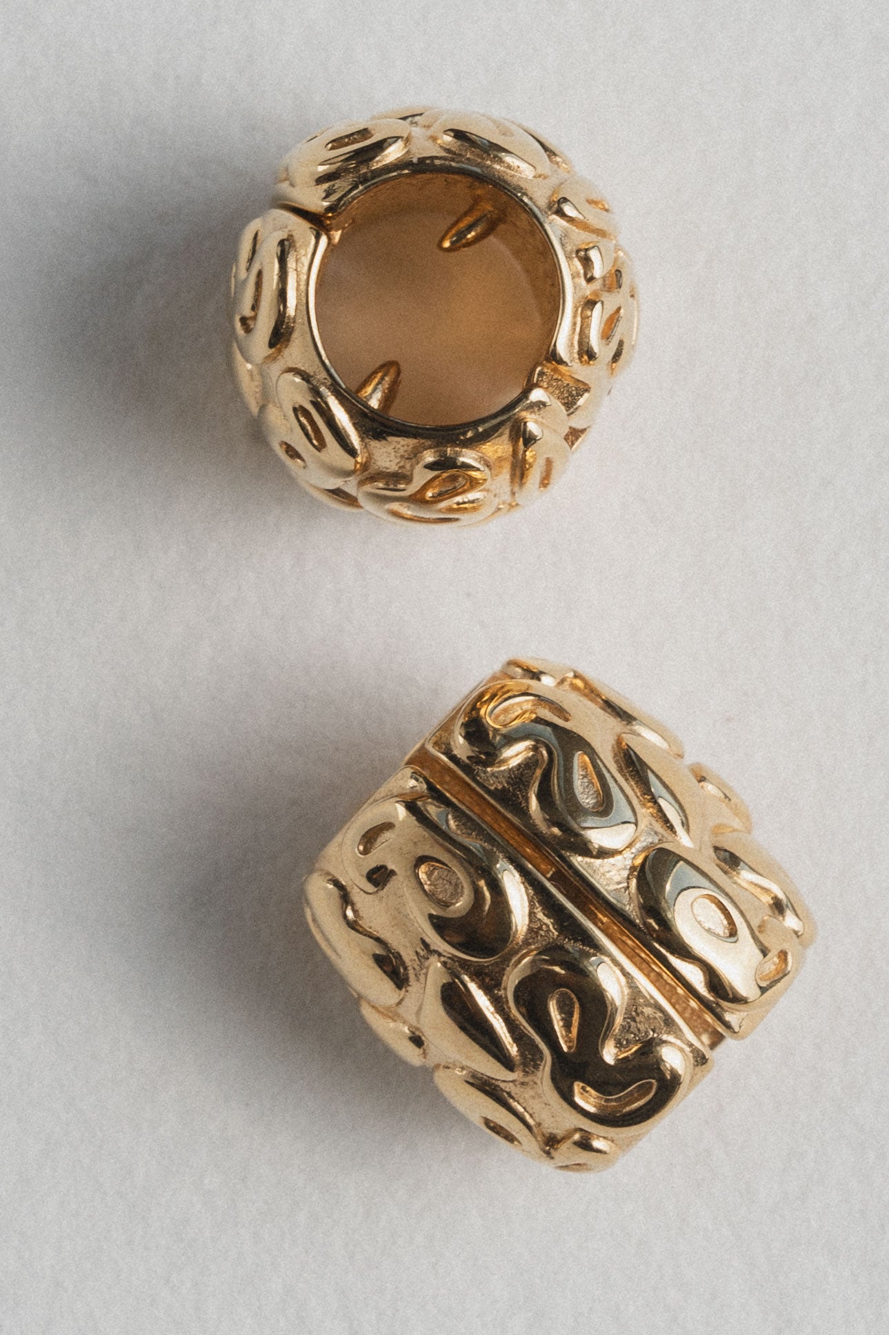 SINCERE GOLDEN CLASP CHARM