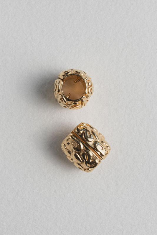 SINCERE GOLDEN CLASP CHARM